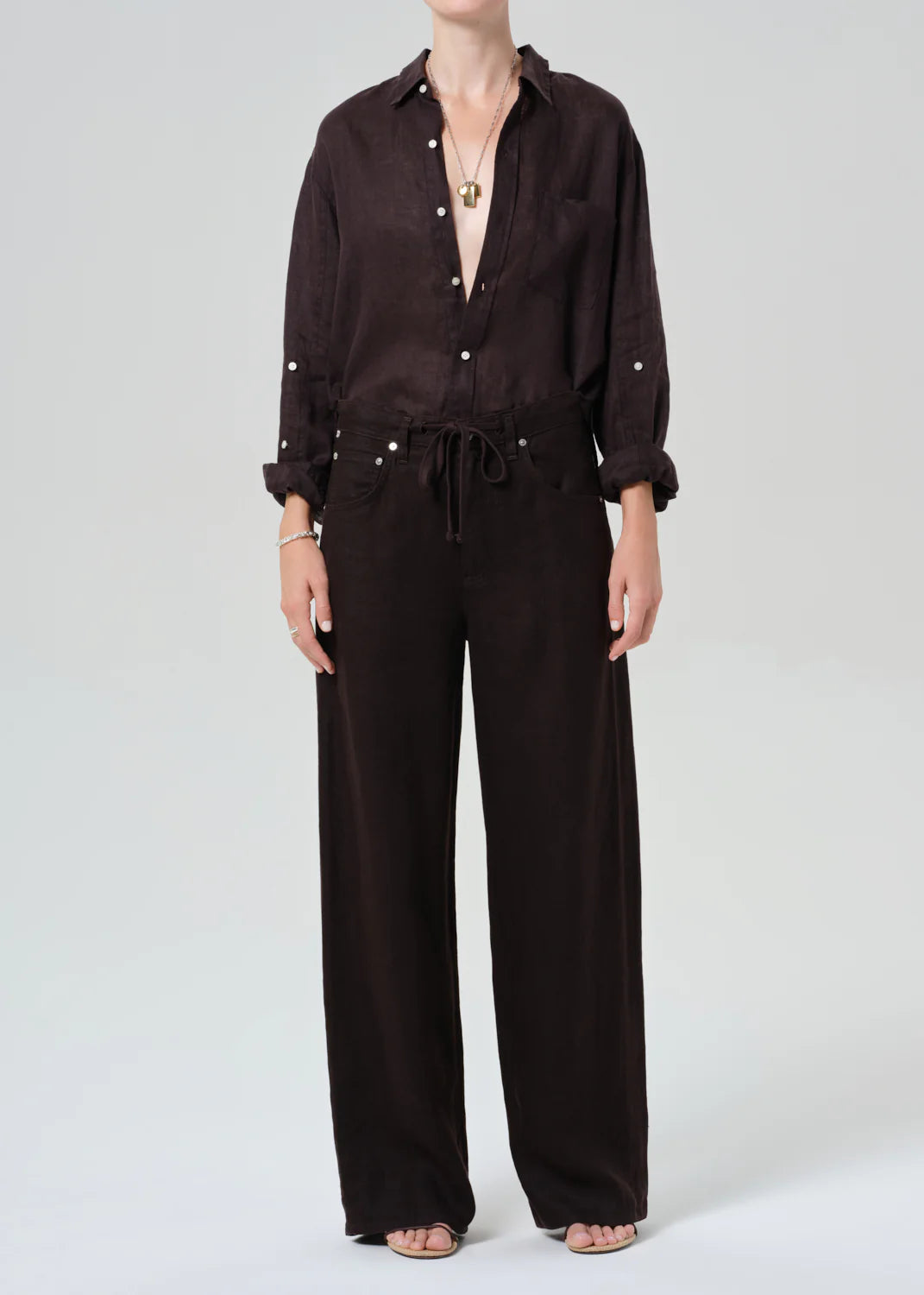 Citizens Of Humanity Kayla Shrunken Linen Shirt in Chocolate